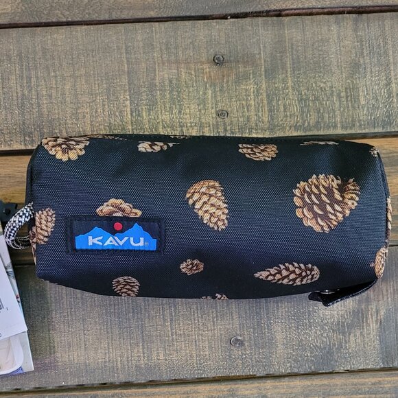 Kavu Handbags - KAVU Pixie Pouch Accessory Travel Toiletry and Makeup Bag